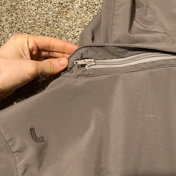 Lolë jacket - Picture 7 of 10